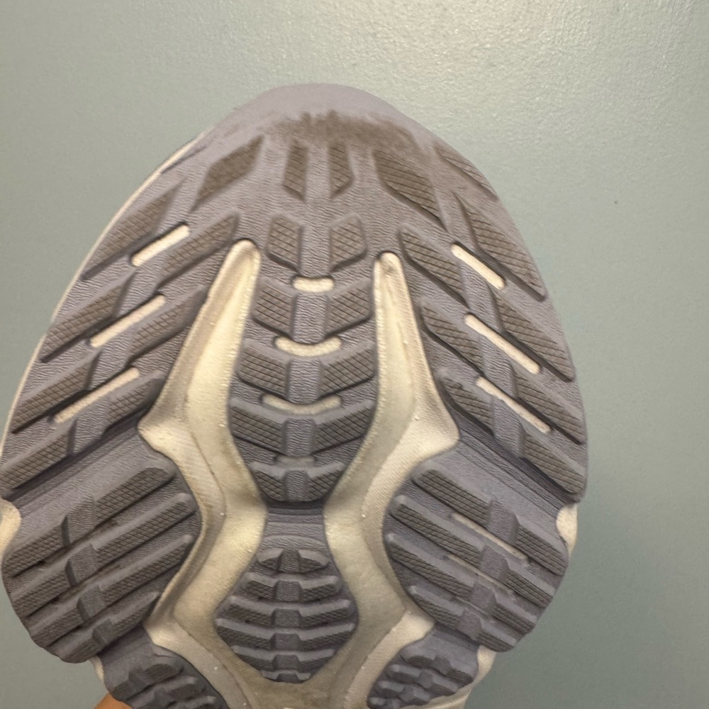 Women’s Saucony Hurricane 25 - Picture 14 of 14